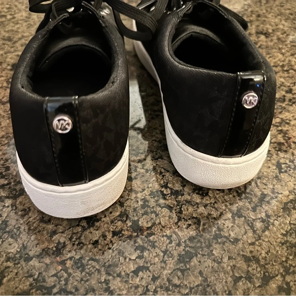 Michael Kors Black Slip-On Shoes 8.5 - Picture 4 of 7